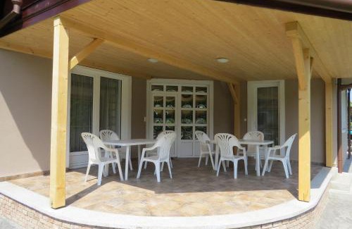 Balatonlelle Apartamento | 3 fös apartman