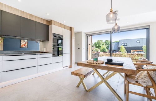 Penrith Casa | 3 FALLOW GARDENS, family friendly, luxury holiday cottage in Lazonby