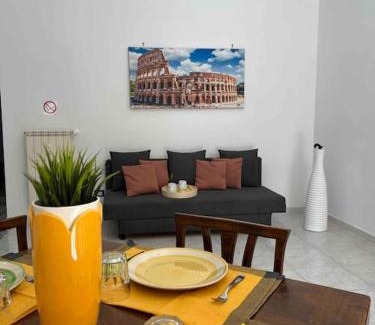 Garbatella Casa | 3 FERMATE DAL COLOSSEO - Casa Vacanze Elena - 50 m da METRO GARBATELLA