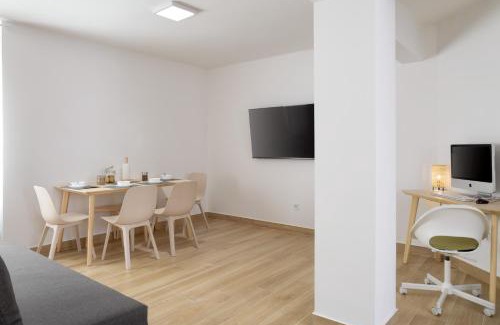 San Francisco Apartamento | 3 hab dobles, 2 baños, AC, junto al Casco Viejo OL