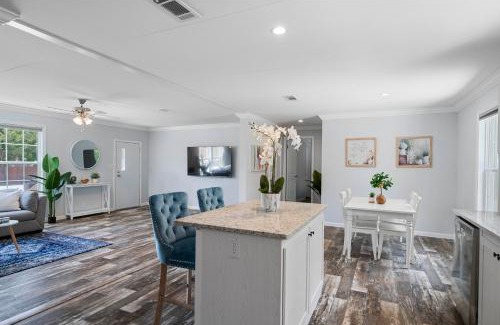 Moon Lake Estates Casa | 3 King Bedrooms - Beautiful New Port Richey