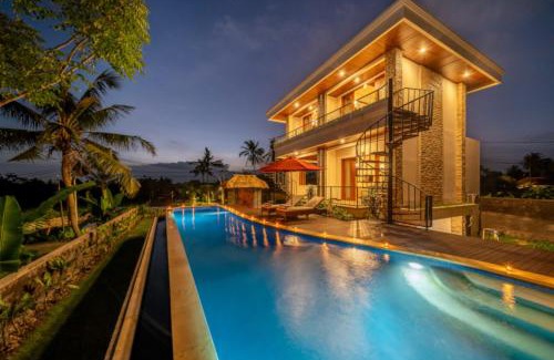 Pejeng Kawan Cama Y Desayuno | 3 King Bedrooms Ratu Bali Luxury Villa in Ubud, Bali