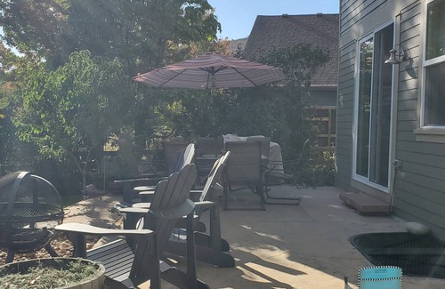 Lyons Casa | 3 Level House: 4 Bdrm/3.5 bath: Sleeps 8 +2-4 possible -180 day minimum