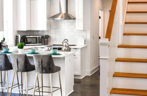 East Durham Casa | 3 Level Rooftop Oasis Near Downtown Durham!