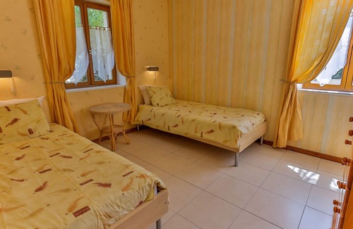 Degagnac Casa | 3 casas de vacaciones de lujo con piscina en Dordoña / Lot en una pequeña finca