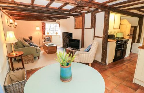 Alton Casa | 3 Malthouse Cottages