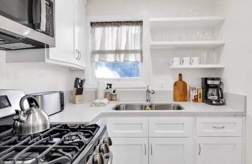 Pico-Union Apartamento | Koreatown Walking Neighborhood. 2 Bed Apt. Parking + W/D