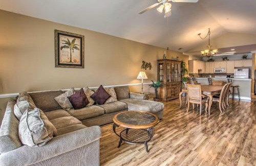 Central Myrtle Beach Apartamento | 3 Mi to Beach and Golf Resort Condo in Myrtle Beach