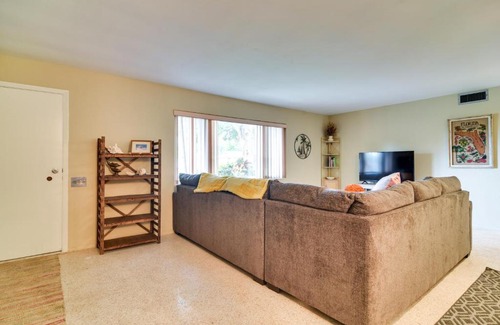 Seminole Casa | 3 Mi to Beach Seminole Retreat with Patio