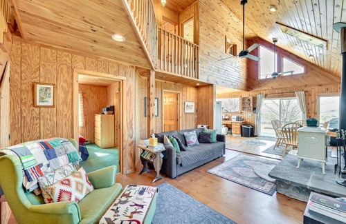 Hobart Casa | 3 Mi to Catskill Trail Stamford Cottage with Views