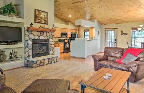 Show Low Casa | 3 Mi to Dtwn Show Low Retreat with 2 Decks