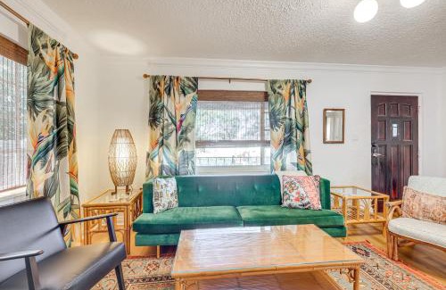 Tampa Casa | 3 Mi to Dtwn Tampa Cottage with Fire Pit!