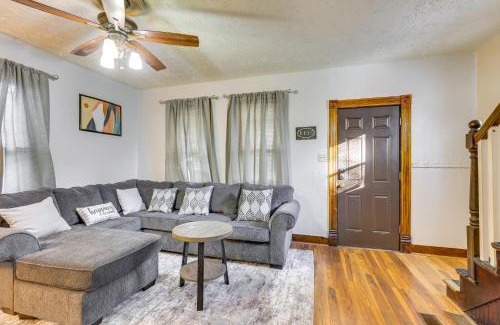 Beatrice Casa | 3 Mi to Golf - Beatrice Vacation Home!