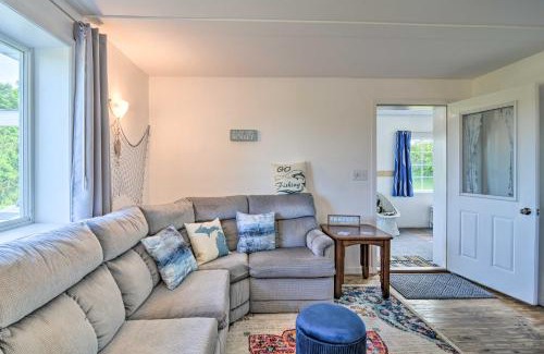 Central Lake Casa | 3 Mi to Lake Michigan The Country Cottage
