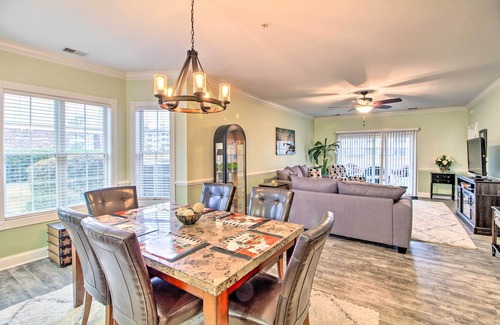 Central Myrtle Beach Apartamento | 3 Mi to Ocean: Myrtle Beach Condo w/ Pool Access!