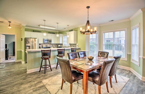 Central Myrtle Beach Apartamento | 3 Mi to Ocean: Myrtle Beach Condo w/ Pool Access!