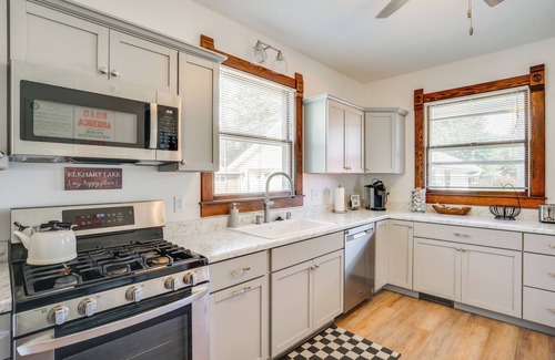 Elkhart Lake Casa | 3 Mi to Road America: Spacious Elkhart Lake Home!