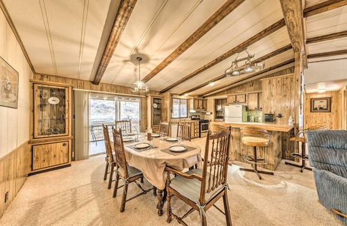 Ruidoso Cabaña | 3 Mi to Ruidoso Winter Park: Home w/ Fireplace!