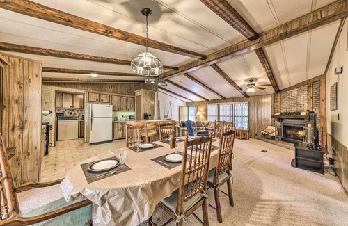 Ruidoso Cabaña | 3 Mi to Ruidoso Winter Park: Home w/ Fireplace!