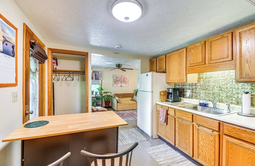 Waterloo Apartamento | 3 Mi to Seneca Lake: Couple's Apt w/ River Access