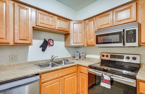 Tucson Apartamento | 3 Mi to Tucson Medical Center: Studio Apt w/Patio