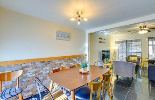 Gainesville Casa | 3 Mi to UF Townhome with Patio in Gainesville!