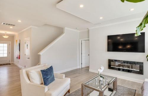 Durham Casa | 3 Mi to Umstead State Park Durham Home