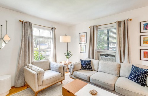 Magnolia Park Casa | 3 Mi to Universal Studios Chic Home with Yard!