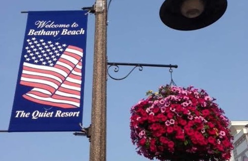 Frankford Casa | 3 miles from the Beach! Updated townhome and community pool in Bethany Medows