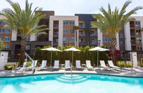 Fullerton Apartamento | 3 Miles to Disney Heated Pool CnvntnCtr Jacuzzi