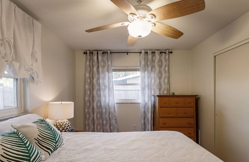 South Gate Ridge Casa | 3 Miles to the Beach, perfect for long stays!