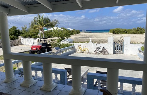 North District Cabaña | 3 minute walk from Salt Cay Divers//Dock - 1 Bedroom - Full Kitchen
