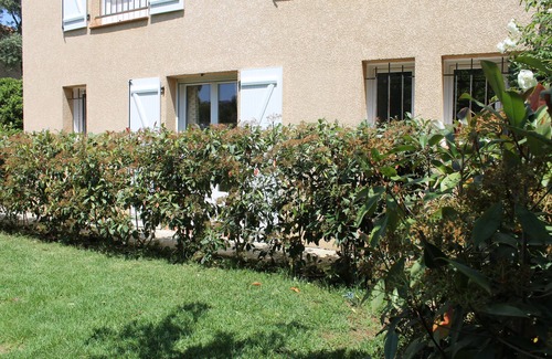 Porticcio Apartamento | 3 minutes from the seaside and shops. Apartment with garden on the ground floor of the villa.