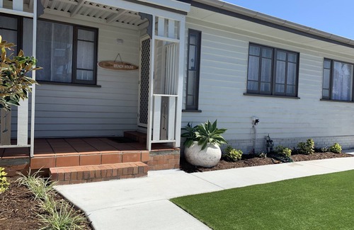 Labrador Casa | Se admiten mascotas en Gold Coast Broadwater Cottage