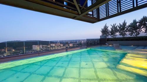 Sungai Penchala Apartamento | 3 Mossaz with Skypool at Empire City by Light House