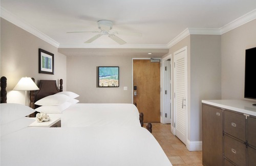 Historic Seaport Hotel | 3 Oceanfront Two Queen, Pier House Resort, Beachfront Leisure, Key West Sunset