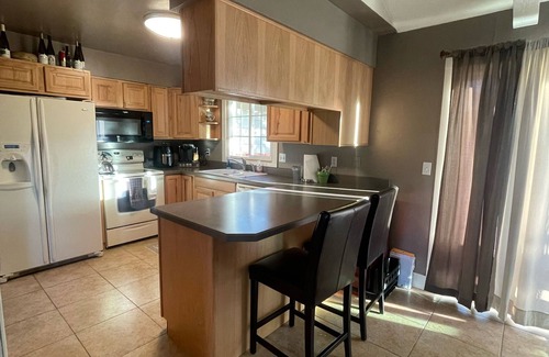 Orchard Homes Casa | 3 peaceful acres: big sky & mountain views, wildlife, farm life; minutes to town
