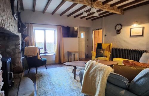 Axton Casa | 3 Penllan Cottages