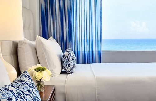 East Fort Lauderdale Hotel | 3 Pet-friendly Rooms Close to Historic Stranahan House Museum! Pool!