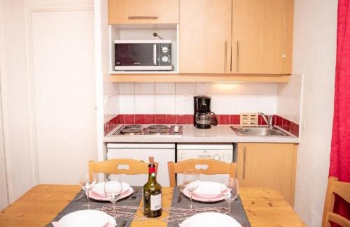 Puy-Saint-Vincent Apartamento | 3 Pièces 6 Pers, Pkg, Balcon, 2 Chambres, Cuis. équipée - FR-1-504-127