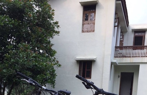 Khalapur Casa | Granja de 3 pilares. Kayac. Bicicleta de montaña. Emigrar. Escribir un libro. O simplemente pasar el rato!
