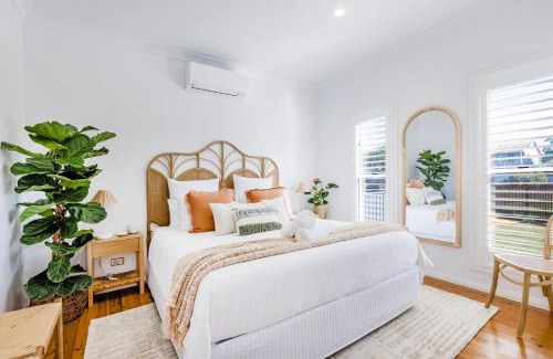 Callala Beach Casa | 3 Pillars - Pet Friendly - 4 Mins Walk to Beach