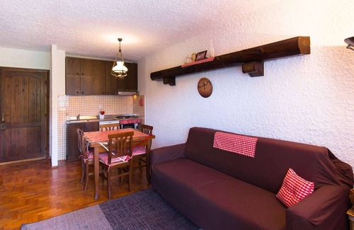 Prato Nevoso Apartamento | 3 Pini - One Bedroom 6 beds