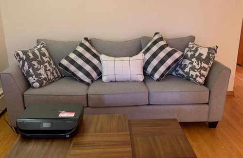 New Brunswick Casa | #3 QueenSize Bed bright room near New Brunswick NJ downtown