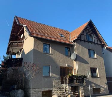 Eichsfelder Kessel Apartamento | 3-Raum Ferienwohnung zentral gelegen, möbliert