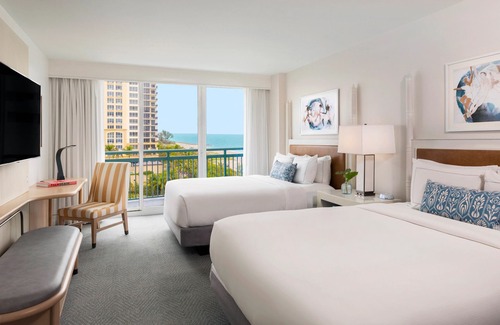 Singer Island Hotel | 3 Relaxing Units - Breathtaking Seaside Stroll at Our Resort w/ Beach & Pool