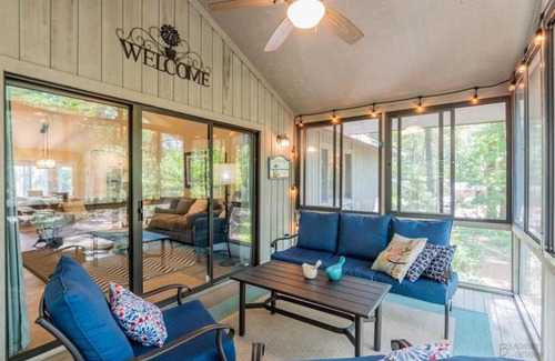 Lawton Woods Casa | 3 Rice Lane