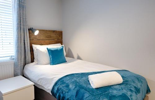 Llanelli Apartamento | 3 RM Studio, Open-plan Living, Dining, & Kitchen
