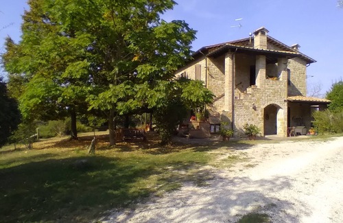 Lidarno Apartamento | 3-room apartment between Assisi, Perugia and Gubbio. Pond and swimming pool.