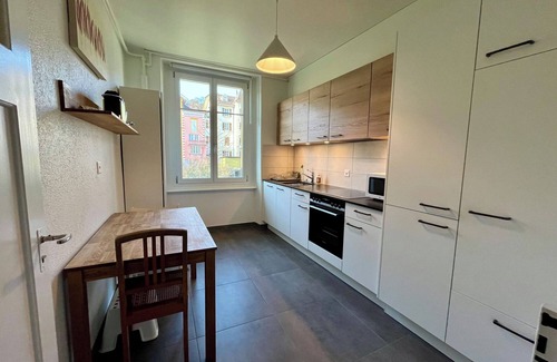 Neuchatel Apartamento | 3-room apartment with view near downtown Neuchâtel